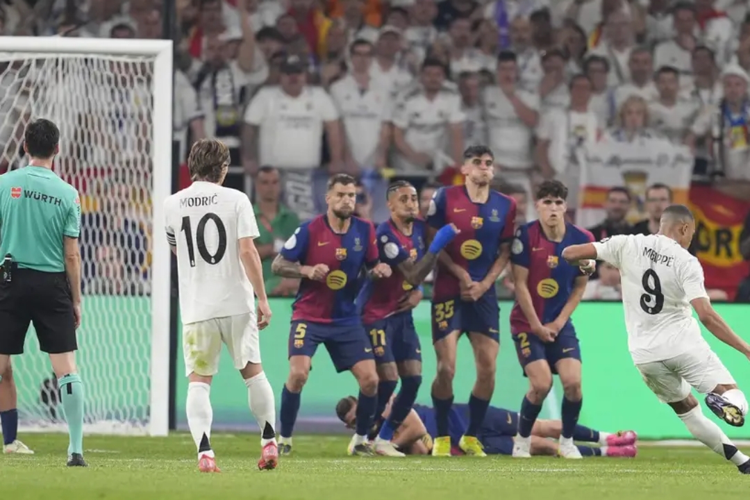 皇马险胜美国，孔德带队取胜