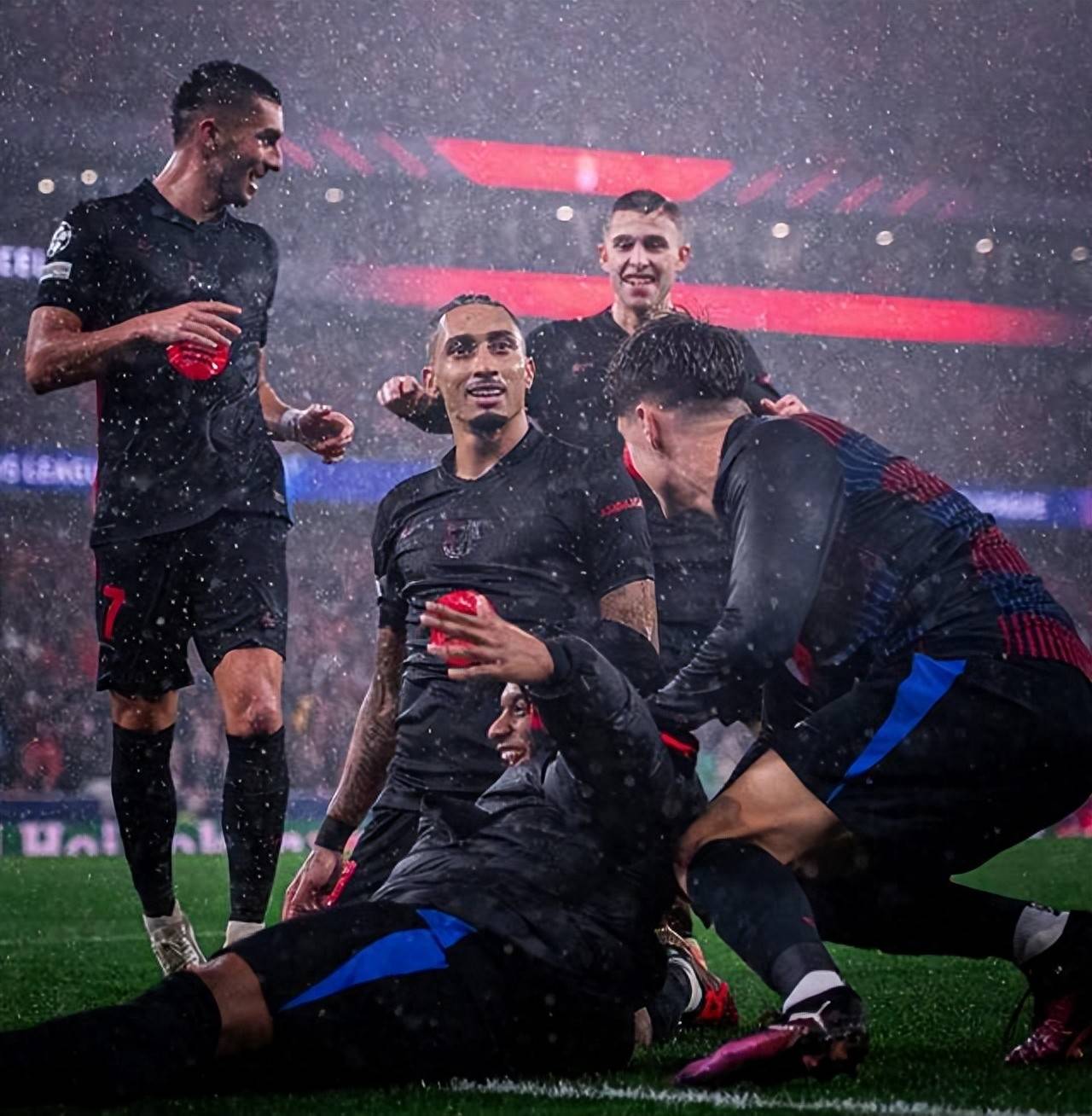 意大利豪取四连胜,势不可挡 意大利豪取四连胜,势不可挡