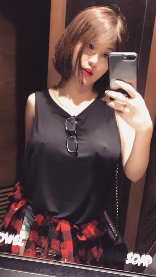 两种伟大，当法拉利鏖战哈斯，维斯塔潘的纪录在远处闪耀