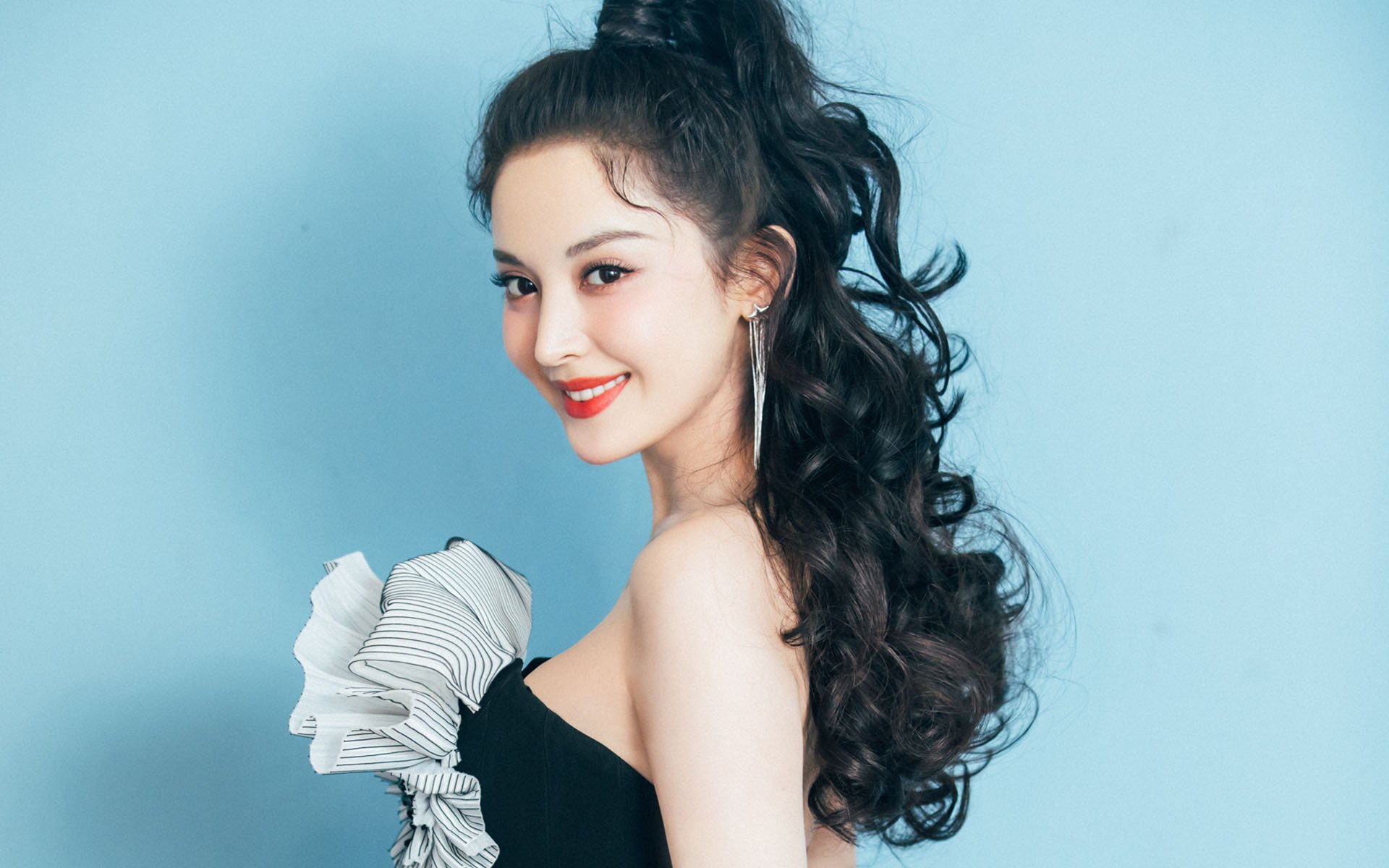 爱游戏大厅-西决生死战之夜，孔德用实力证明自己