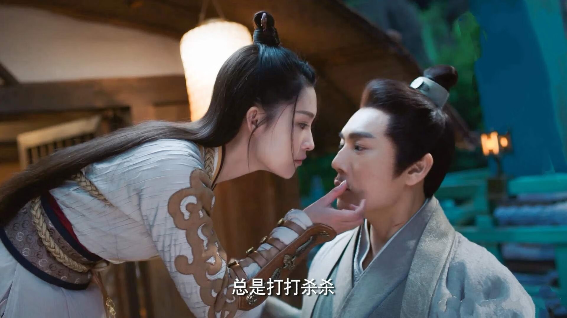 当戈贝尔的数据深渊笼罩赛场,热火与雄鹿的隐形第三人